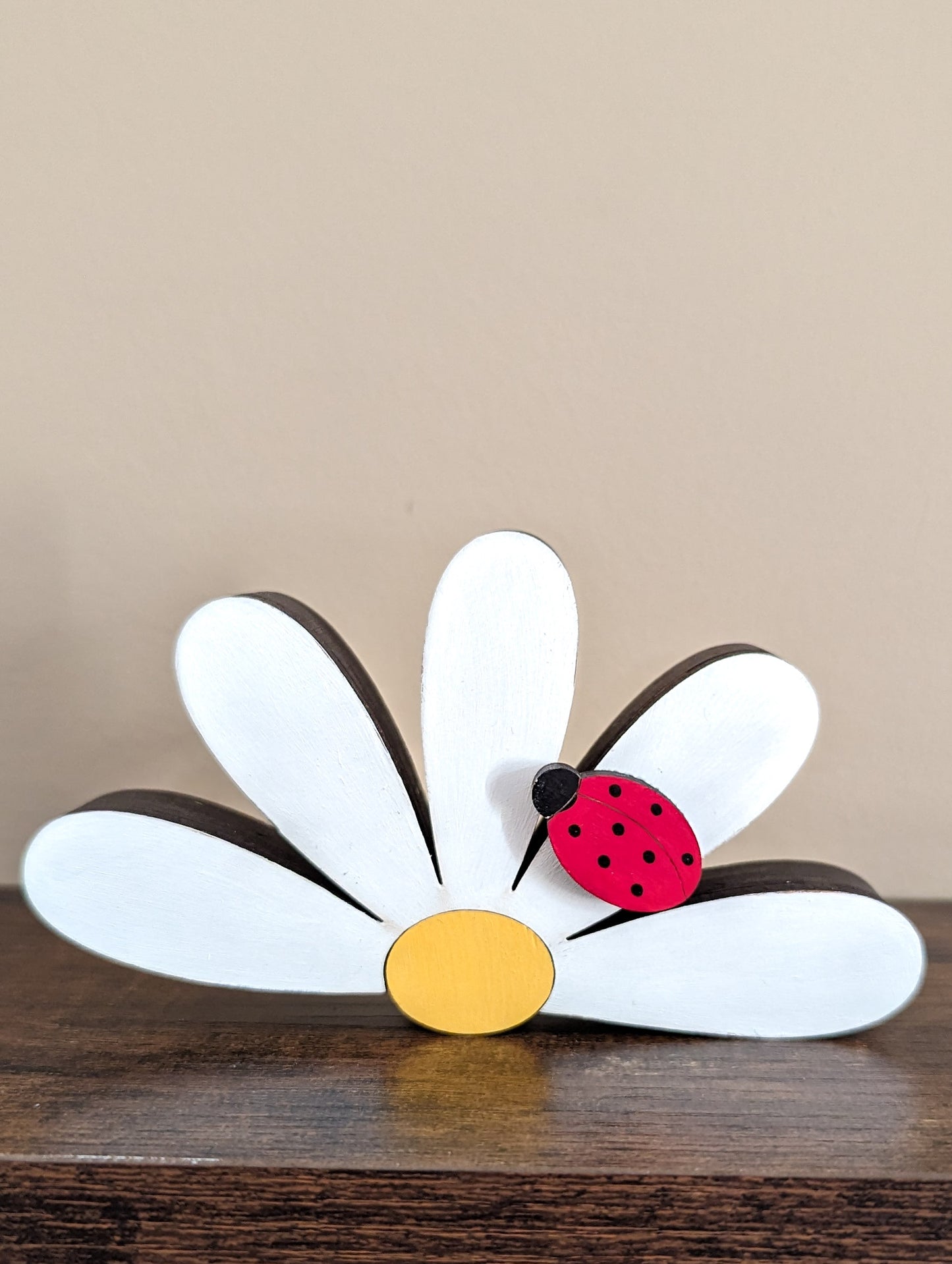 Daisy Shelf Sitters